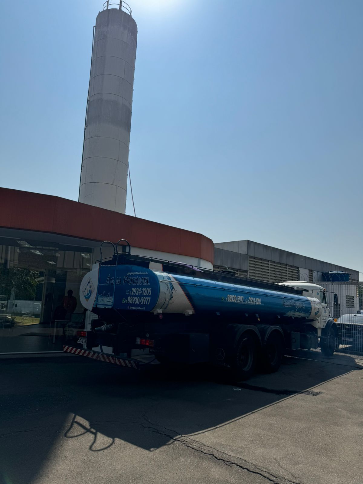 Caminhão para transporte de água em São Paulo