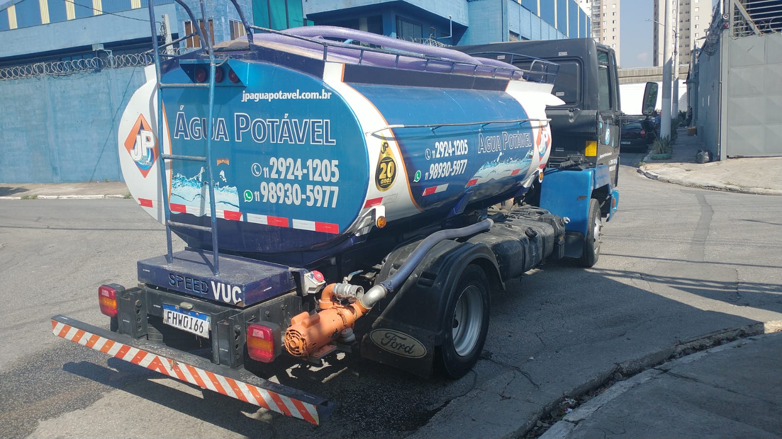 Descubra onde se faz necessário o serviço de transporte de água